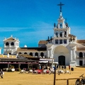 La ville d'El-Rocio, Espagne.||<img src=_data/i/upload/2018/06/28/20180628153018-236805b6-th.jpg>