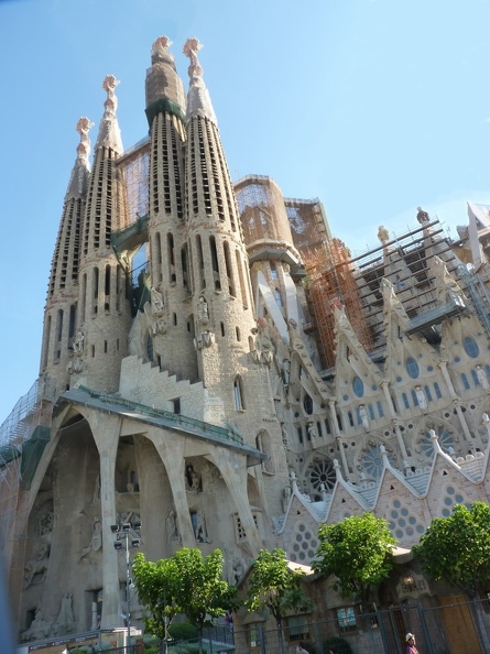 La Sagrada Familia de Gaudí (4) (Personnalisé).JPG