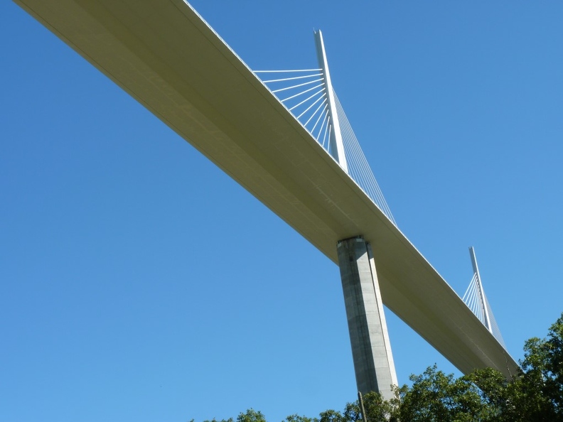 Le Viaduc de Millau (3).JPG