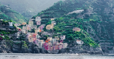 Les 5 Terres vue de la Mer
